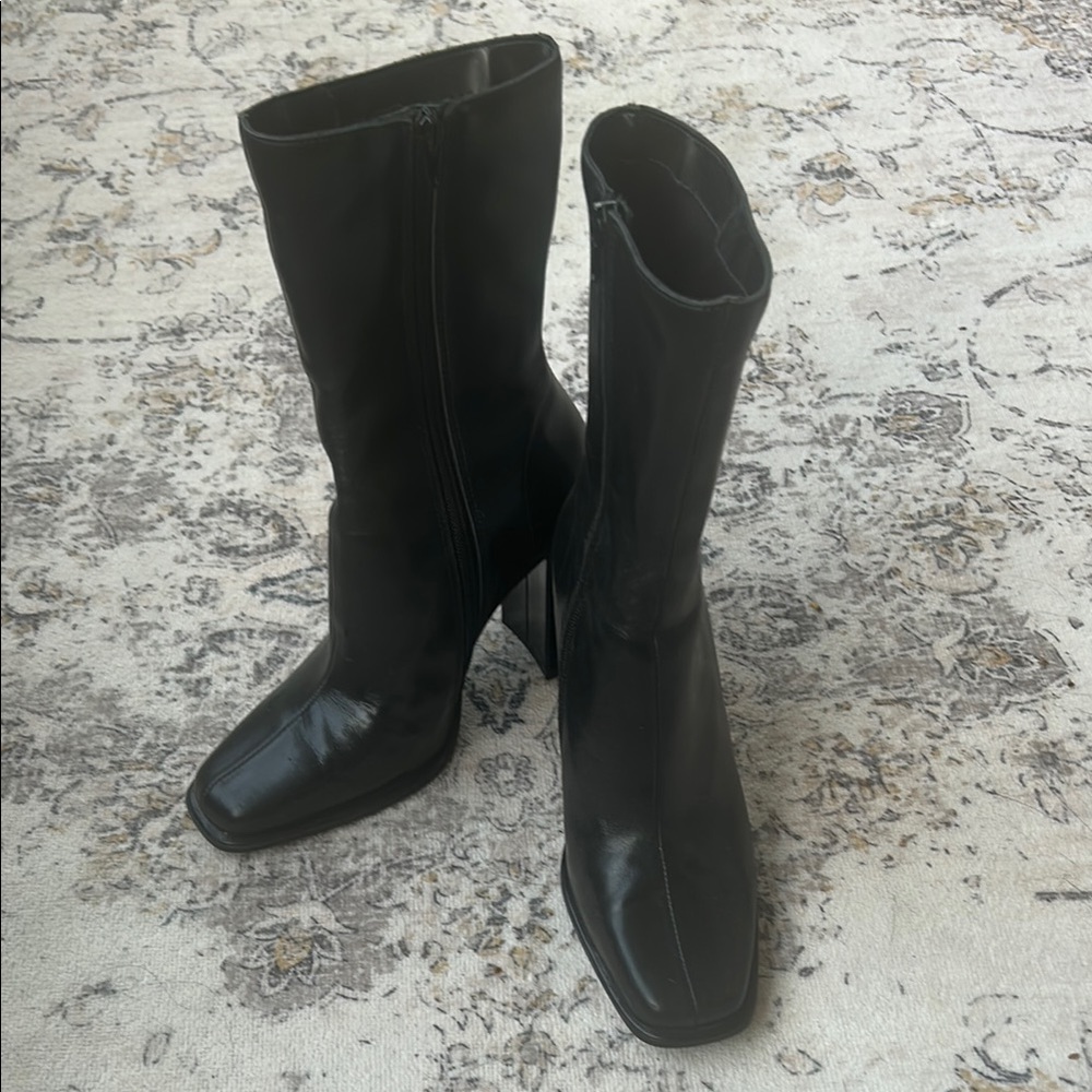 Steve Madden Black Ankle Booties Sleek Design